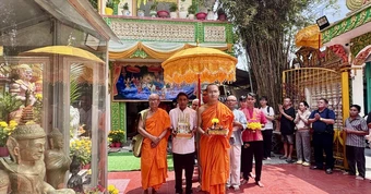 Giao thừa 'không giờ cố định' của Tết Chôl Chnăm Thmây