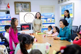 Gìn giữ và thúc đẩy giao lưu văn hóa Việt Nam - Singapore