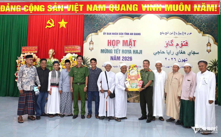 Giữ trọn nét đẹp Tết Roya Haji trong đời sống đồng bào Chăm ở An Giang Giữ trọn nét đẹp Tết Roya Haji trong đời sống đồng bào Chăm ở An Giang