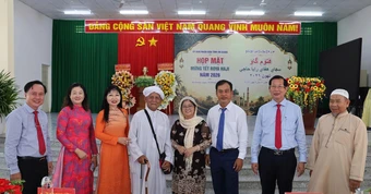 Giữ trọn nét đẹp Tết Roya Haji trong đời sống đồng bào Chăm ở An Giang