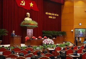 Giữ vững an ninh để đất nước phát triển vững vàng