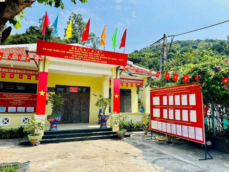 Giữ vững bình yên nơi đầu sóng, sẵn sàng cho “Ngày hội non sông” Giữ vững bình yên nơi đầu sóng, sẵn sàng cho “Ngày hội non sông”