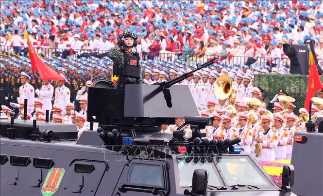 Giữ vững trận tuyến an ninh trong kỷ nguyên mới Giữ vững trận tuyến an ninh trong kỷ nguyên mới