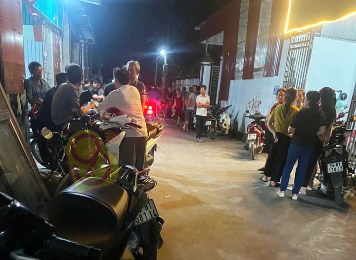 Gỡ diều mắc vào lưới điện cao thế, hai học sinh thương vong
