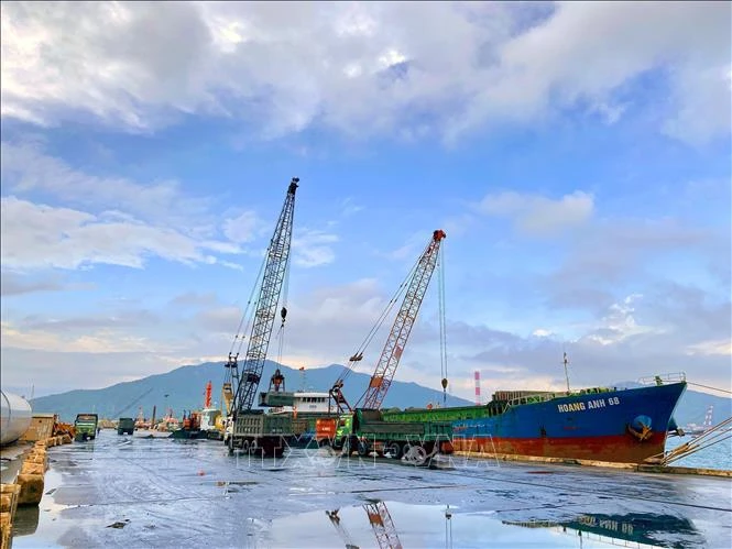 Gỡ nút thắt nguồn lực, khơi dòng tăng trưởng Gỡ nút thắt nguồn lực, khơi dòng tăng trưởng