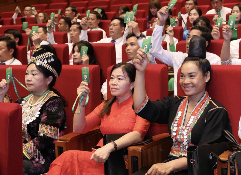Gỡ nút thắt nông dân sản xuất giỏi, nông sản 'tắc đầu ra' Gỡ nút thắt nông dân sản xuất giỏi, nông sản 'tắc đầu ra'