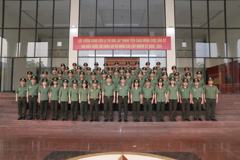 Góp phần bảo đảm an ninh trật tự nơi cửa ngõ Tây Bắc Góp phần bảo đảm an ninh trật tự nơi cửa ngõ Tây Bắc