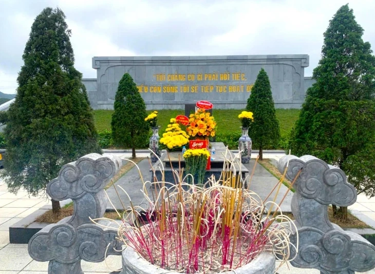 Hà Huy Tập - Người cộng sản kiên trung, người con ưu tú của dân tộc Hà Huy Tập - Người cộng sản kiên trung, người con ưu tú của dân tộc