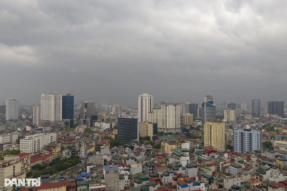 Hà Nội đang mưa lớn, 9h trời vẫn tối đen Hà Nội đang mưa lớn, 9h trời vẫn tối đen