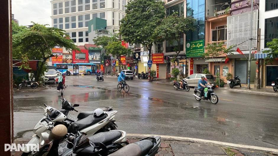 Hà Nội đang mưa to vài nơi