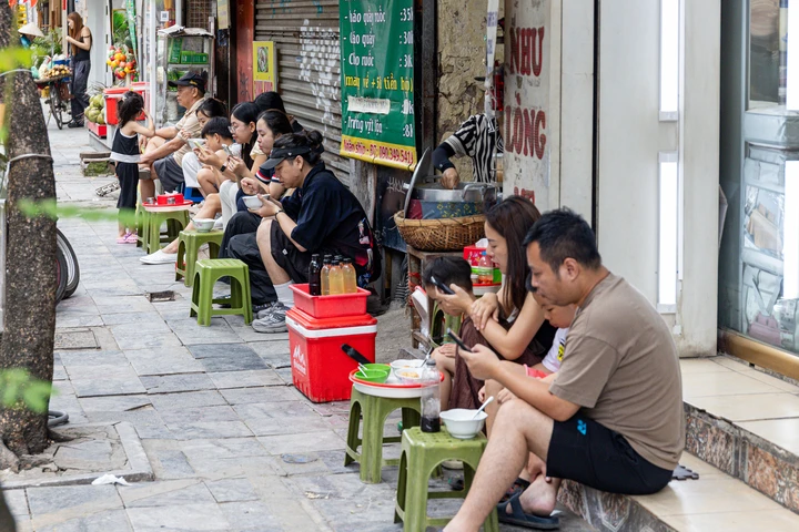 Hà Nội dự kiến cho thuê vỉa hè tại một số tuyến phố ở phường Hoàn Kiếm, Cửa Nam Hà Nội dự kiến cho thuê vỉa hè tại một số tuyến phố ở phường Hoàn Kiếm, Cửa Nam