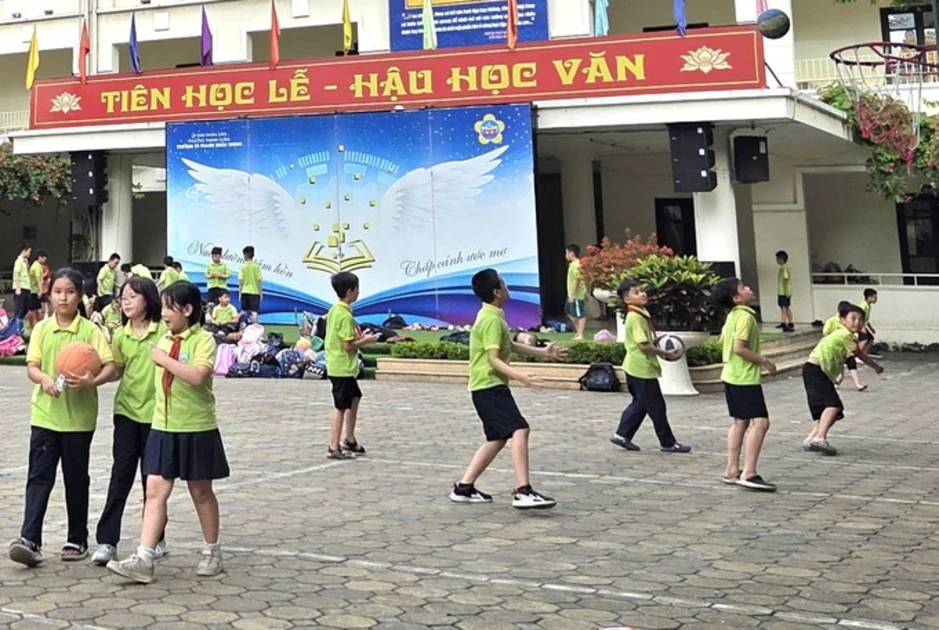 Hà Nội dự kiến nâng mức hỗ trợ bữa trưa cho học sinh tiểu học Hà Nội dự kiến nâng mức hỗ trợ bữa trưa cho học sinh tiểu học
