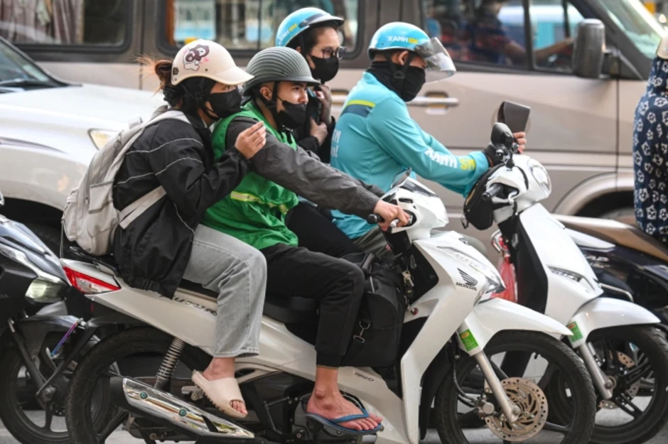 Hà Nội dự kiến siết xe ôm chạy xăng Hà Nội dự kiến siết xe ôm chạy xăng