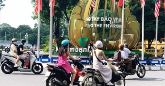 Hà Nội hỗ trợ đổi xe xăng sang xe điện trong 'vùng phát thải thấp' ra sao?