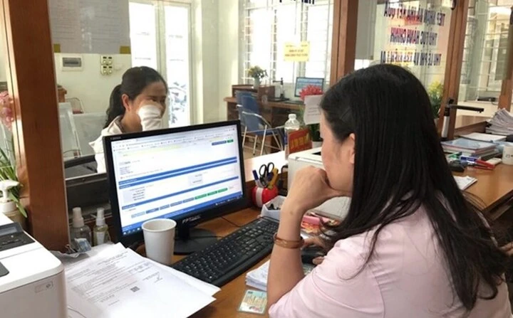 Hà Nội khuyến khích cán bộ tự nguyện từ chức khi không đáp ứng yêu cầu Hà Nội khuyến khích cán bộ tự nguyện từ chức khi không đáp ứng yêu cầu