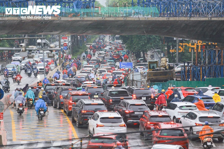 Hà Nội mở làn BRT, giao thông nút Láng Hạ - Giảng Võ thay đổi ra sao? Hà Nội mở làn BRT, giao thông nút Láng Hạ - Giảng Võ thay đổi ra sao?