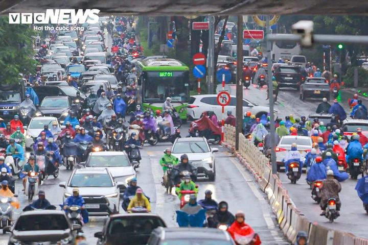 Hà Nội mở làn BRT, giao thông nút Láng Hạ - Giảng Võ thay đổi ra sao? Hà Nội mở làn BRT, giao thông nút Láng Hạ - Giảng Võ thay đổi ra sao?