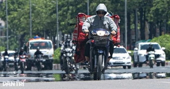 Hà Nội nắng nóng gần 39 độ C