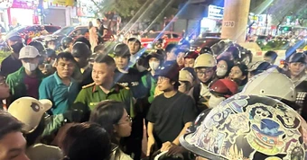 Hà Nội: Người phụ nữ bị tấn công trên đường Xuân Thủy, gục tại chỗ