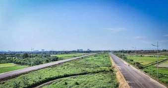 Hà Nội sắp thông xe đường song hành Vành đai 4 từ đê Hữu Hồng đến Đại lộ Thăng Long