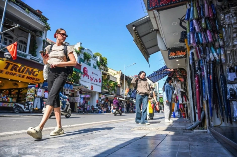 Hà Nội tăng phí sử dụng tạm thời vỉa hè lòng đường Hà Nội tăng phí sử dụng tạm thời vỉa hè lòng đường