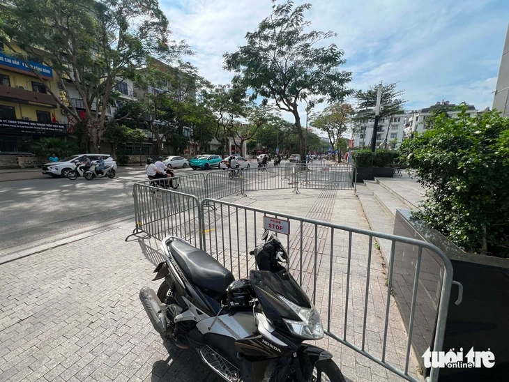 Hà Nội tính cho thuê vỉa hè làm nơi kinh doanh: Chuyên gia nói gì? Hà Nội tính cho thuê vỉa hè làm nơi kinh doanh: Chuyên gia nói gì?