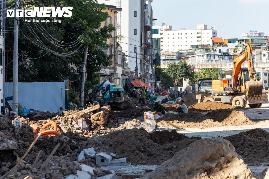 Hà Nội: Toàn cảnh Vành đai 2,5 đoạn Cầu Giấy tăng tốc về đích dịp 10/10 Hà Nội: Toàn cảnh Vành đai 2,5 đoạn Cầu Giấy tăng tốc về đích dịp 10/10