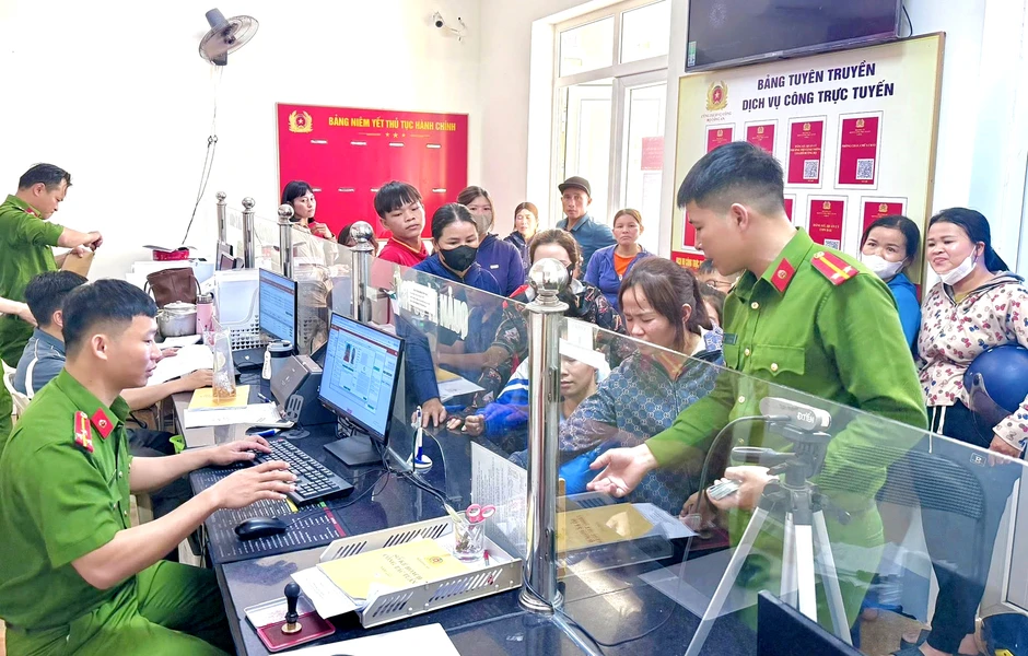 Hà Tĩnh: Cao điểm cấp căn cước, định danh điện tử cho công dân từ 6 đến 14 tuổi