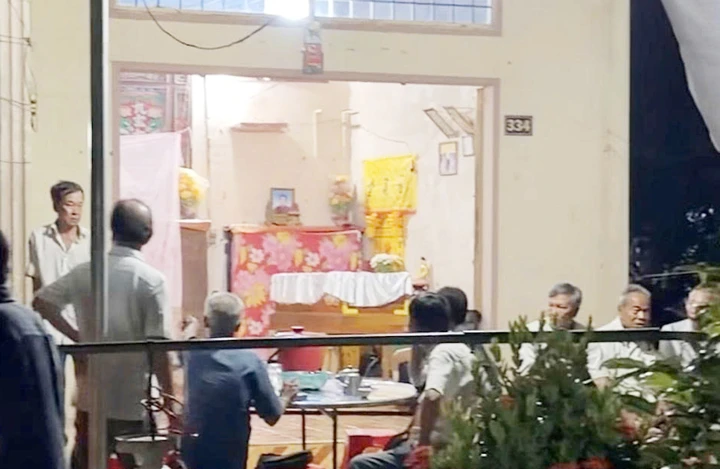 Hai cha con bị sét đánh tử vong khi bắt cá ngoài đồng ở An Giang Hai cha con bị sét đánh tử vong khi bắt cá ngoài đồng ở An Giang