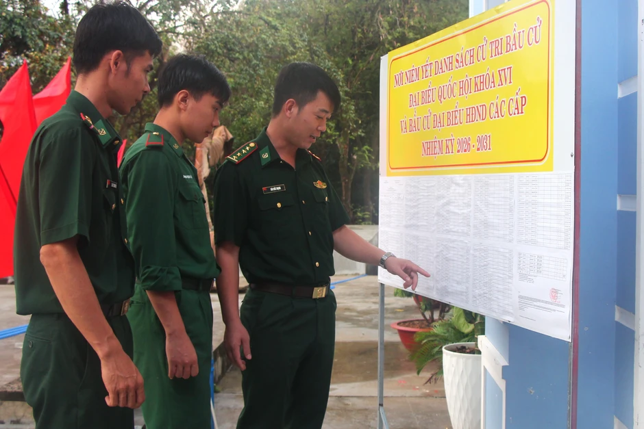Hai cụm đảo ở địa đầu cực Nam Tổ quốc chuẩn bị bầu cử sớm Hai cụm đảo ở địa đầu cực Nam Tổ quốc chuẩn bị bầu cử sớm