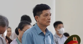 Hai cựu cục trưởng Cục An toàn thực phẩm được giảm án