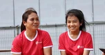 Hai mẹ con khoác áo cầu thủ, góp sức đưa đội tuyển giành ngôi á quân