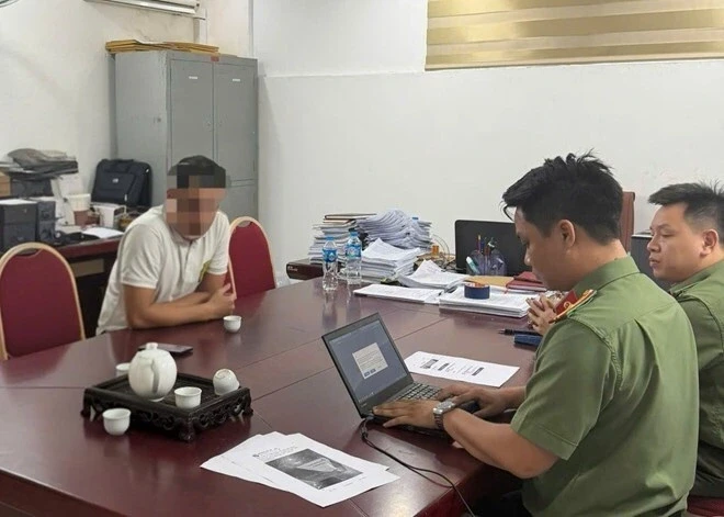 Hai người ở Hải Phòng bị xử lý vì bình luận xúc phạm lực lượng công an Hai người ở Hải Phòng bị xử lý vì bình luận xúc phạm lực lượng công an