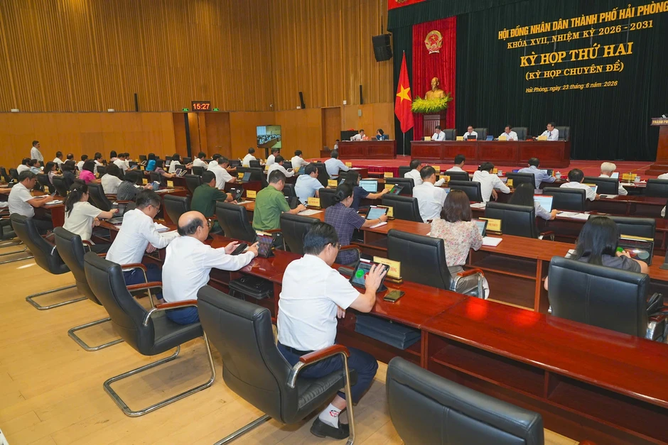 Hải Phòng thông qua 13 nghị quyết quan trọng Hải Phòng thông qua 13 nghị quyết quan trọng
