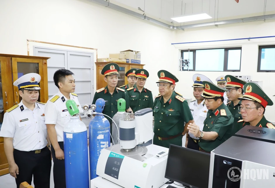 Hải quân Việt Nam cần phát triển vũ khí công nghệ cao cho tương lai năm 2026 Hải quân Việt Nam cần phát triển vũ khí công nghệ cao cho tương lai năm 2026