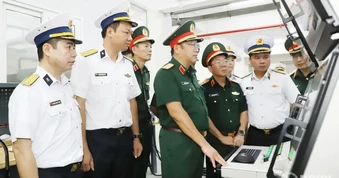 Hải quân Việt Nam cần phát triển vũ khí công nghệ cao cho tương lai năm 2026