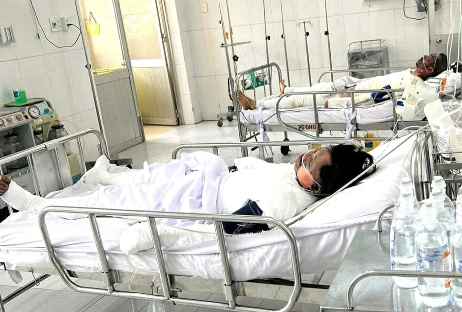 Hai vợ chồng kẹt trong căn nhà bốc cháy ở Lâm Đồng