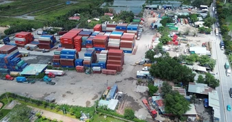 Hàng loạt vi phạm tại các bãi xe tự phát, phường Cát Lái ra quân xử lý