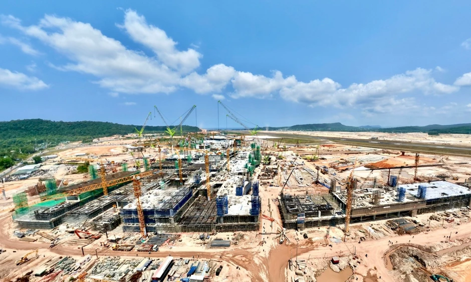 Hạng mục đầu tiên của dự án 22.000 tỷ 'lên đời' sân bay Phú Quốc về đích Hạng mục đầu tiên của dự án 22.000 tỷ 'lên đời' sân bay Phú Quốc về đích