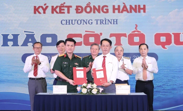 Hành trình phụng sự Tổ quốc Hành trình phụng sự Tổ quốc