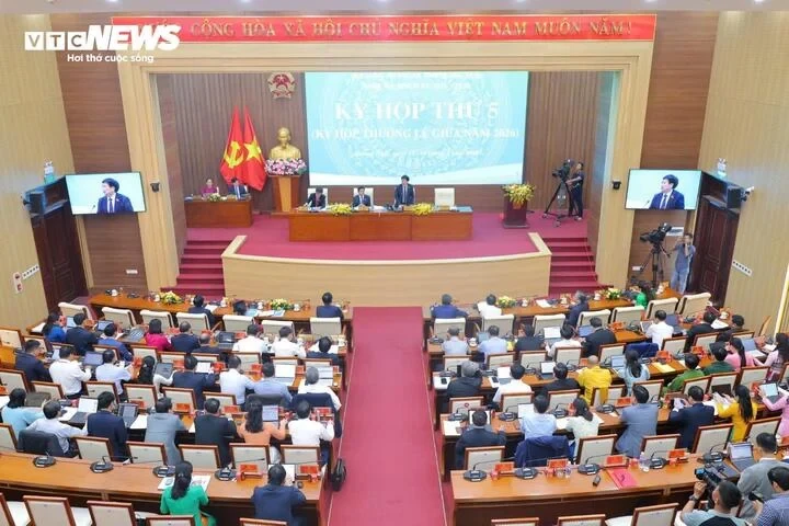 HĐND Quảng Ngãi chất vấn loạt dự án trọng điểm chậm triển khai HĐND Quảng Ngãi chất vấn loạt dự án trọng điểm chậm triển khai