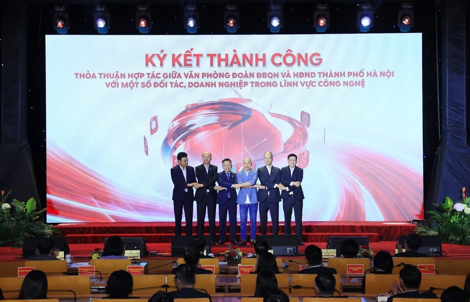 HĐND TP Hà Nội khai trương nền tảng điều hành tập trung HĐND TP Hà Nội khai trương nền tảng điều hành tập trung