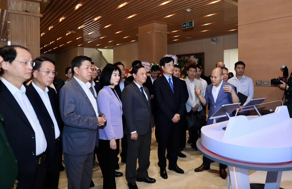 HĐND TP Hà Nội khai trương nền tảng điều hành tập trung HĐND TP Hà Nội khai trương nền tảng điều hành tập trung