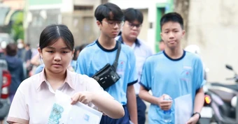 Hé lộ bất ngờ về điểm thi lớp 10 TPHCM năm 2026: Văn thấp , Anh cao , Toán ổn định
