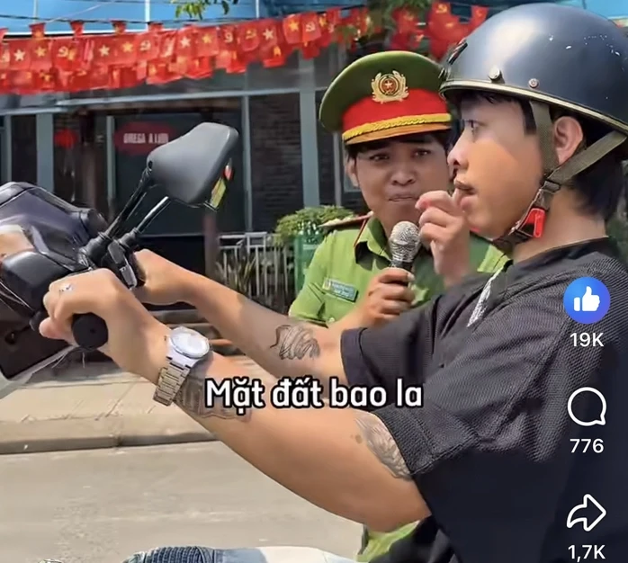 Hé lộ hậu trường clip công an xã ở Huế "gây bão" mạng xã hội thu hút triệu lượt xem Hé lộ hậu trường clip công an xã ở Huế "gây bão" mạng xã hội thu hút triệu lượt xem