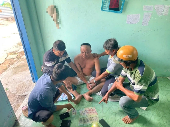 Hé lộ lai lịch nghi phạm dùng đá đập đầu, cướp tài sản của ông lão bán vé số