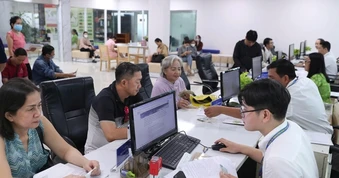 HIỆN THỰC HÓA KHÁT VỌNG PHÁT TRIỂN ĐẤT NƯỚC: Lấy sự hài lòng của người dân làm thước đo