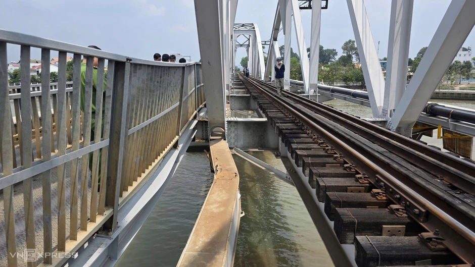 Hiện trường s&agrave; lan t&ocirc;ng cầu Ghềnh ở Đồng Nai