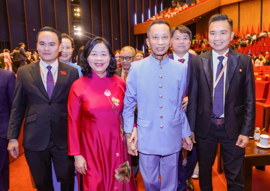 Hiệp sĩ Đại Thánh giá Lê Đức Thịnh: Nơi đức tin gặp gỡ lòng yêu nước Hiệp sĩ Đại Thánh giá Lê Đức Thịnh: Nơi đức tin gặp gỡ lòng yêu nước