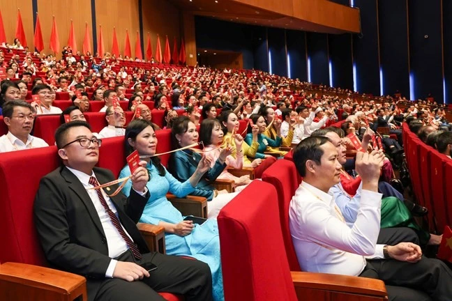 Hiệp thương cử 397 vị tham gia Ủy ban Trung ương MTTQ Việt Nam khóa XI Hiệp thương cử 397 vị tham gia Ủy ban Trung ương MTTQ Việt Nam khóa XI